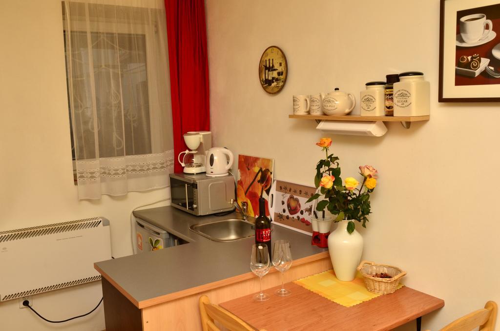 Penzion Cokolada Poděbrady エクステリア 写真